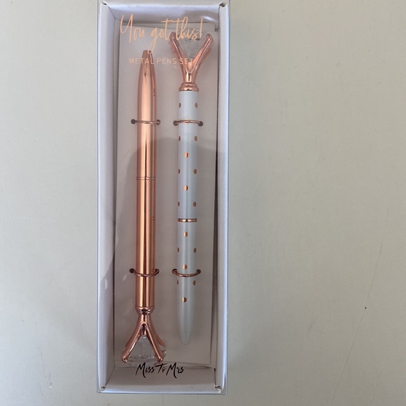 Miss to Mrs box goodies - Picture 8 of 9